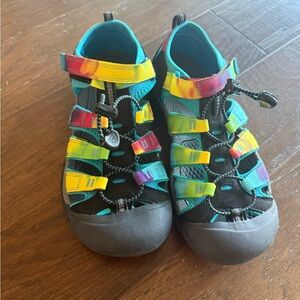 NWOT Keen Women's Newport H2 Sandal Size 7 Blue Tie dye